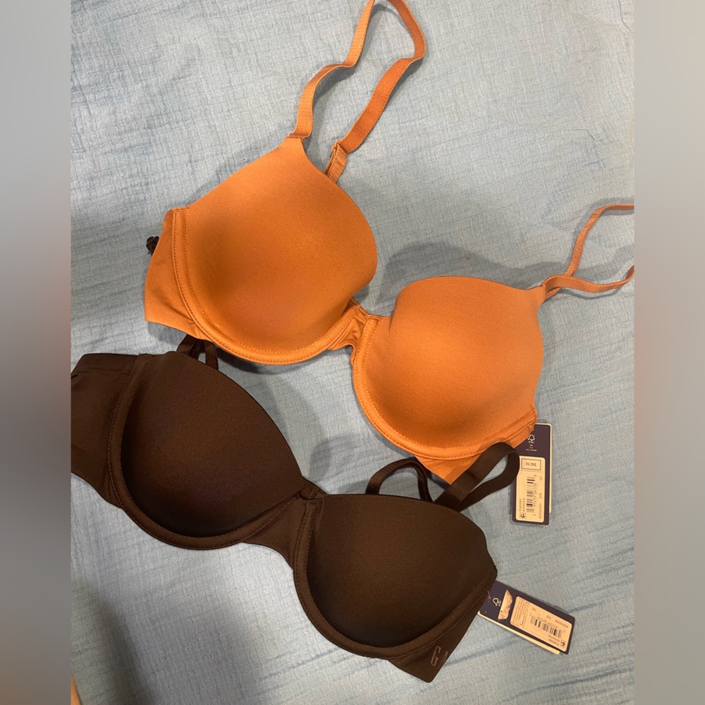 *TWO Bras* GAP Black and Tan Everyday Bras